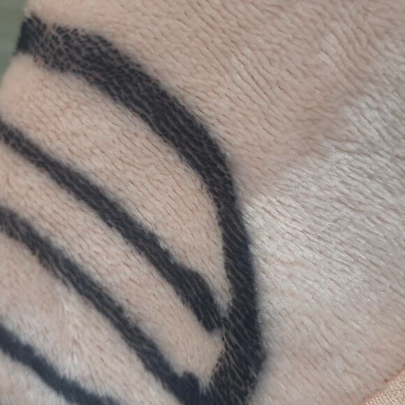 Peanuts Snoopy Plush Fleece Sweater – Pink (Size L 11–13) - Picture 3 of 4